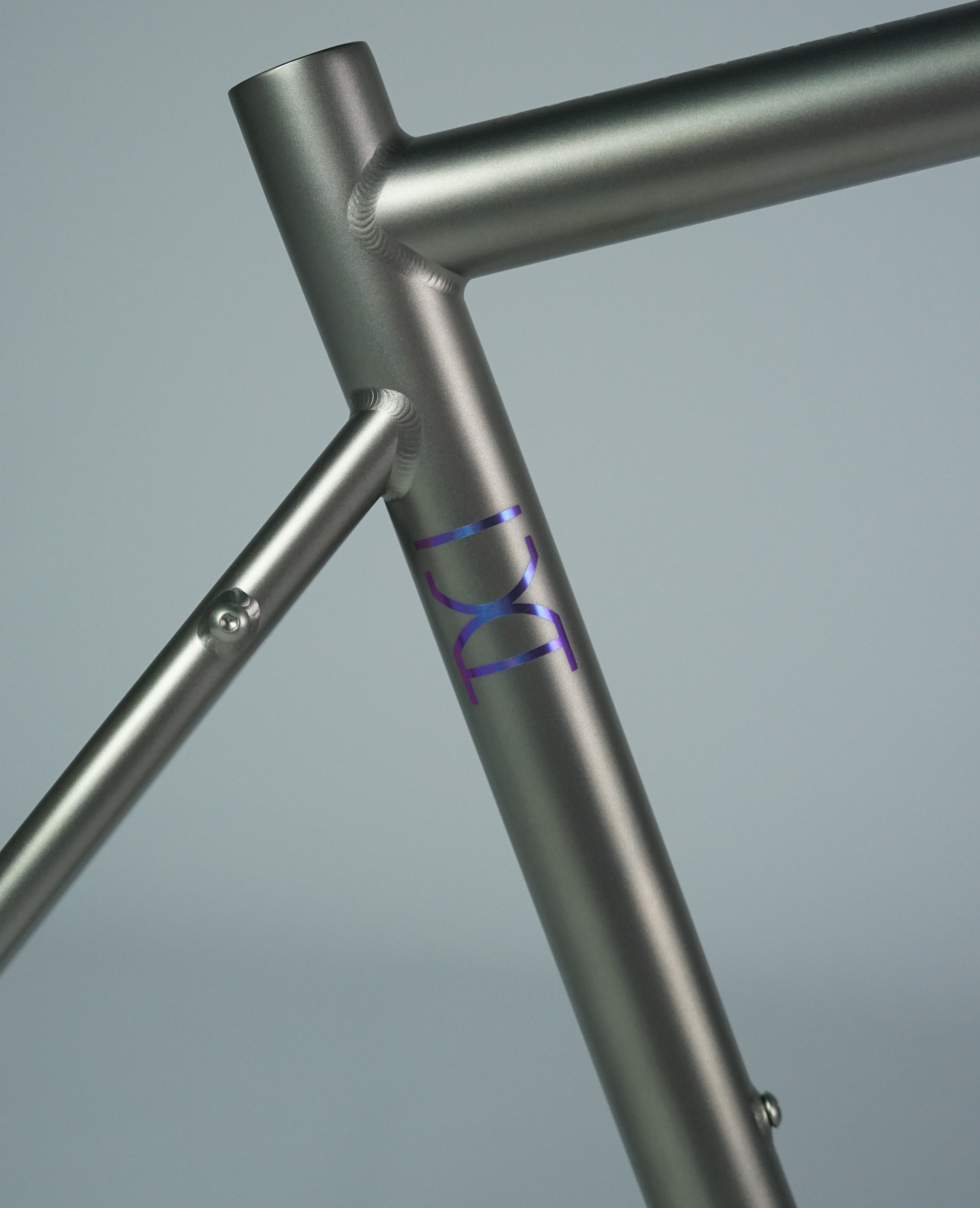 Luma seatpost