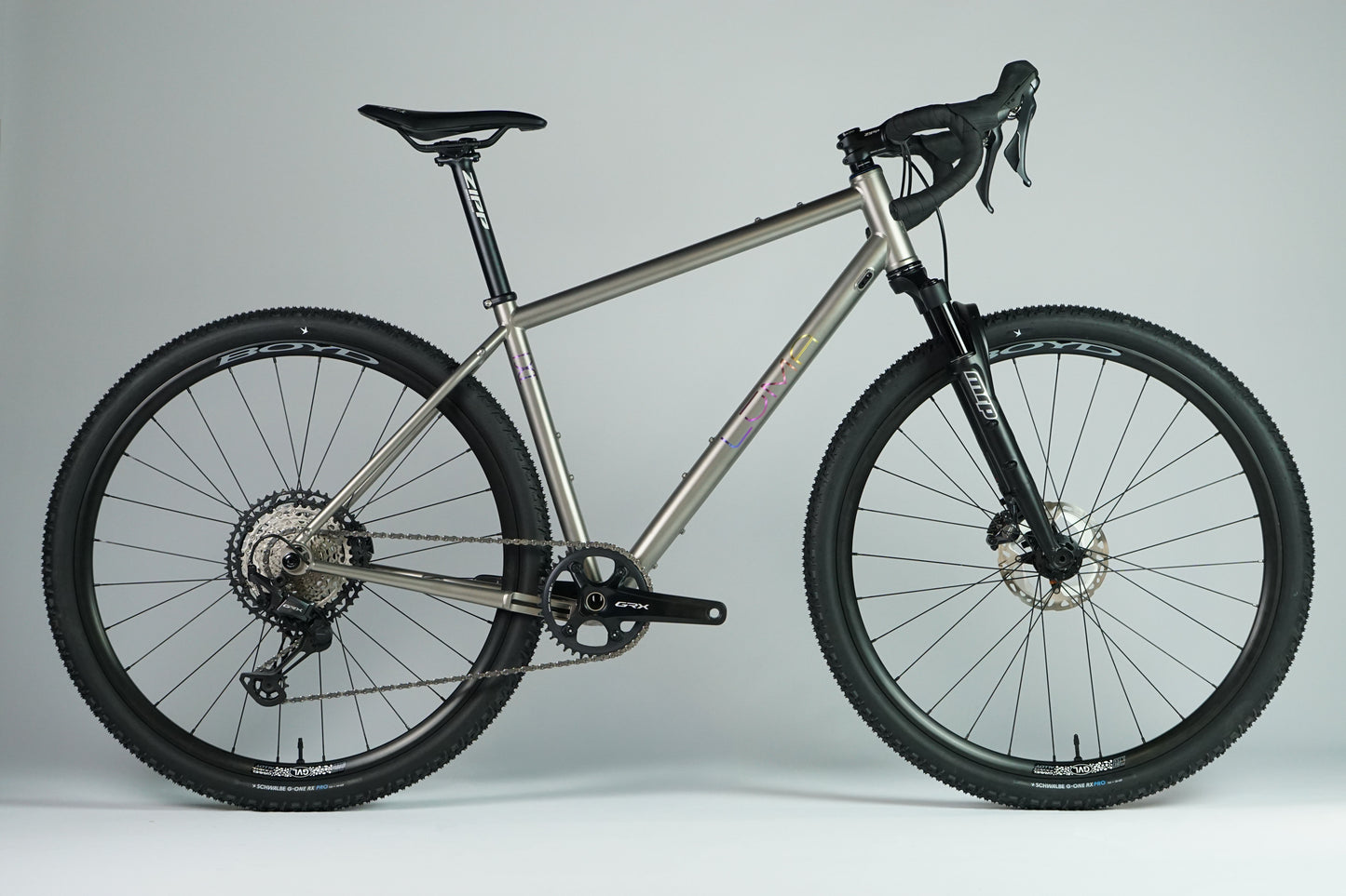 Luma Cycles Starparty Titanium Gravel Bike Ti Adventure bike front suspension
